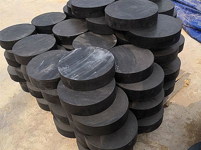 中山板式橡胶支座由若干层橡胶片与薄钢板经加压硫化